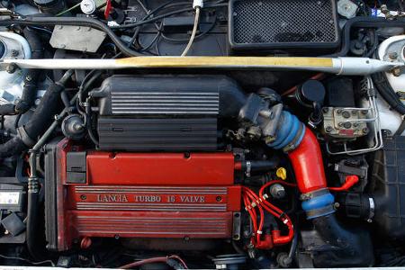 Lancia Delta HF integrale, Motor