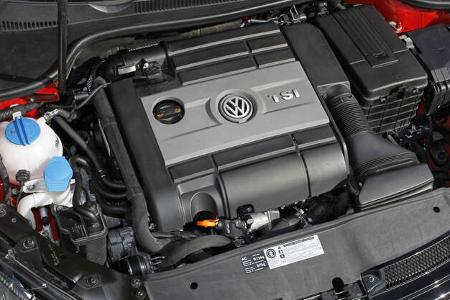 VW Golf R, Motor