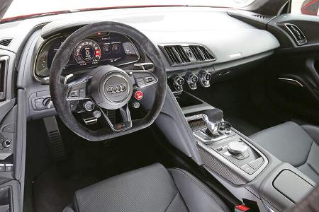Audi R8 V10 Plus, Cockpit
