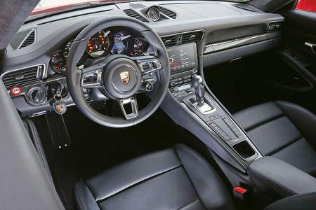 Porsche 911 Turbo S, Cockpit
