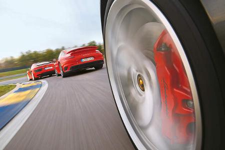 Porsche 911 Turbo S, Lamborghini Huracán LP 610-4, Audi R8 V10 Plus