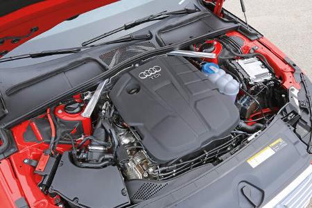 Audi A4, Motor