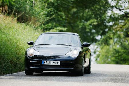 Porsche-911-Carrera-993-und-996-im-Fahrbericht