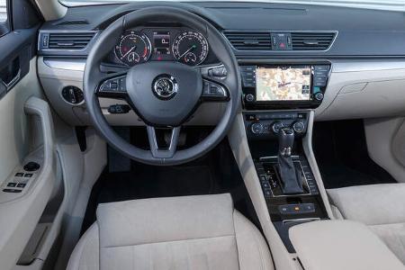 Skoda Superb Combi 2.0 TDI, Cockpit