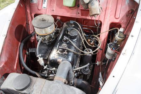 Peugeot-203-Motor