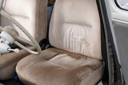 Peugeot-203-Interieur