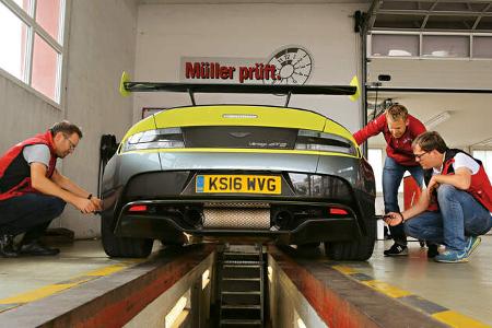 Aston Martin Vantage GT8, Messstand, Test