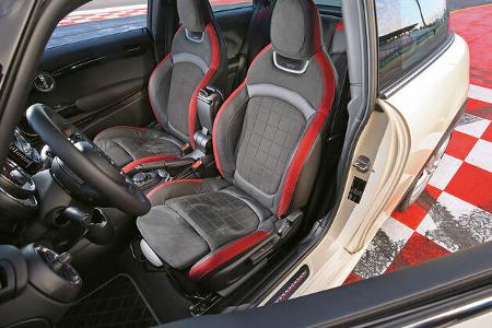 Mini John Cooper Works Pro, Sitze