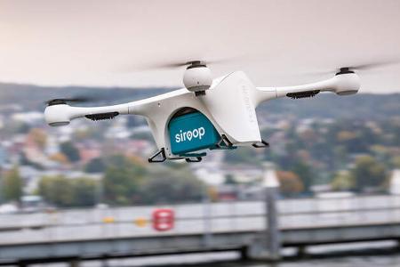 Mercedes Vans and Drones Pilotprojekt Zürich 2017 Mercedes Vans and Drones Pilotprojekt Zürich 2017