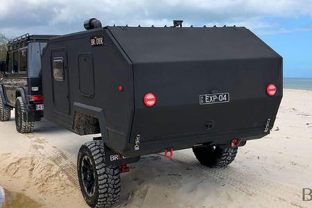 Bruder EXP-4 Offroad-Caravan / GelŠnde-Wohnwagen Australien