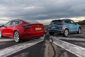 Tesla Model 3, Hyundai Kona
