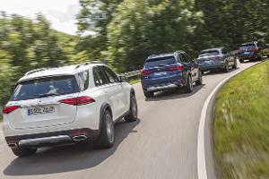 Große SUV mit starken Benzinern im Test