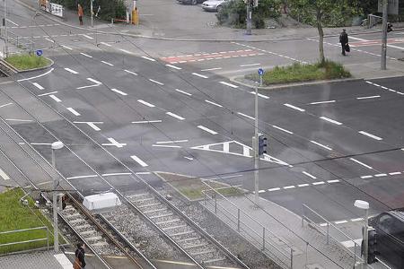Kreuzung Motorpresse fertig