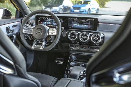 Mercedes-AMG A 35, Interieur