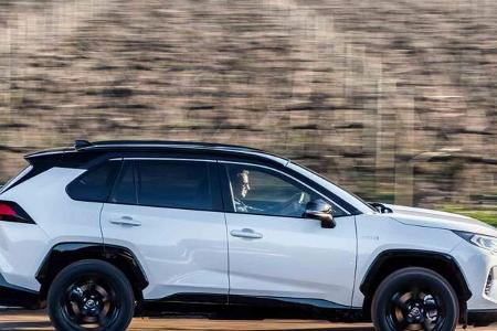 Toyota RAV4 4x4 Hybrid, Fahrbericht, außen seite fahrt