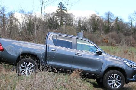 Toyota Hilux Automatik Fahrbericht