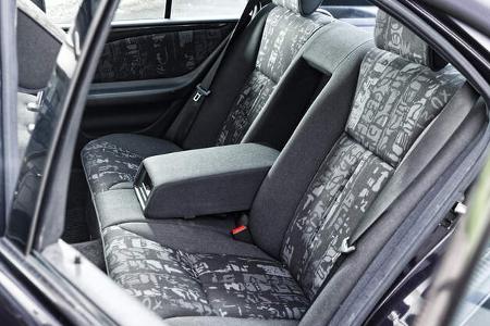 Mercedes-Benz E 280 Avantgarde, Interieur