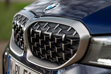 BMW M340i xDrive, Grill