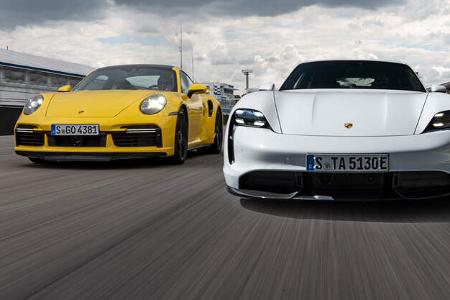 Porsche Drag Race 911 Turbo S Taycan Turbo S Porsche Drag Race 911 Turbo S Taycan Turbo S
