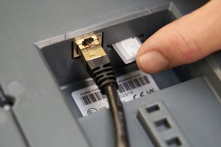 Einbau Oyster Connect Becker RO Wlan-Router Einbauen