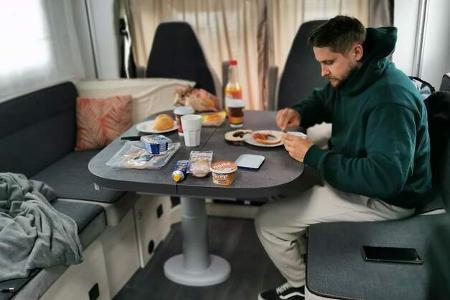 Chausson 640 Titanium (2023) Fruehstueck f