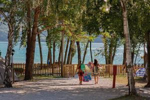 Lago 3 Comuni Camping am Cavazzo-See