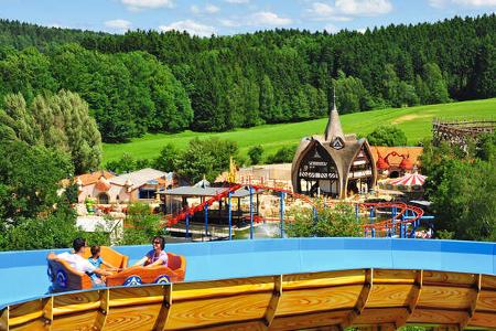 Wasserrutsche, Kinder, Wald, Freizeitpark