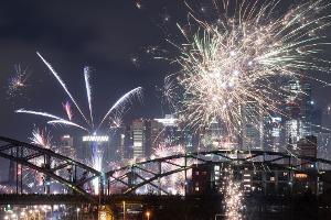 Von stürmisch bis eiskalt: Das Wetter zu Silvester