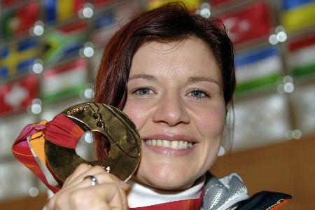 Polarisierende Bob-Ikone: Sandra Kiriasis feiert 50. Geburtstag Polarisierende Bob-Ikone: Sandra Kiriasis feiert 50. Geburtstag