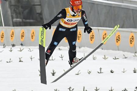 Skispringen: Schmid siegt an Kuttins Geburtstag Skispringen: Schmid siegt an Kuttins Geburtstag