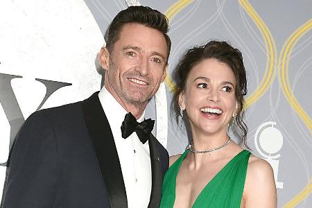 Hugh Jackman: Händchenhaltend mit Sutton Foster gesichtet Hugh Jackman: Händchenhaltend mit Sutton Foster gesichtet