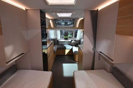 Adria Adora Oxford Edition (2025)