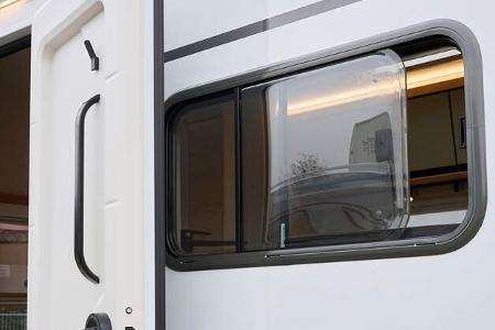 Dethleffs Camper - Schiebefenster