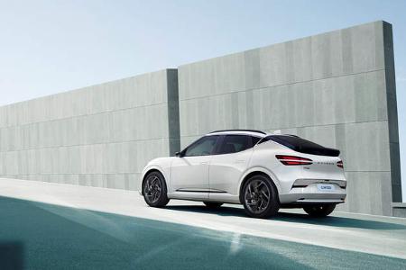 01/2025 Genesis GV60 Facelift