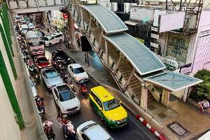 Dicke Luft in Bangkok: Mit Trockeneis gegen den Smog