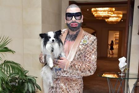 Harald Glööckler trauert um seinen Hund Billy Harald Glööckler trauert um seinen Hund Billy