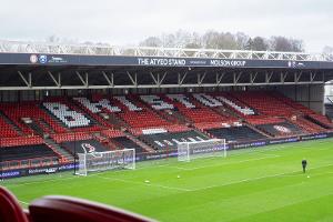 Englische Frauenliga testet Alkohol im Stadion