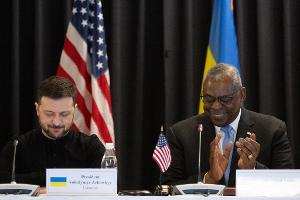 Austin an Ukraine-Unterstützer: Dürfen jetzt nicht aufhören