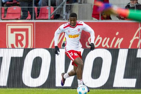 Ouro-Tagba verlässt Regensburg vorzeitig Ouro-Tagba verlässt Regensburg vorzeitig