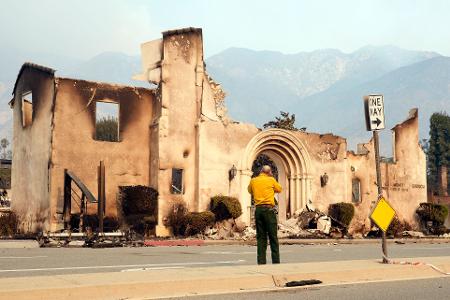 Die Ruinen der eine Kirche in Pasadena. 