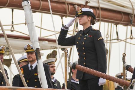 Leonor absolviert eine dreijährige militärische Ausbildung. (Foto aktuell)