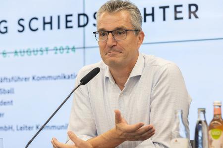 Schiri-Boss verteidigt Petersen: Schiri-Boss verteidigt Petersen: