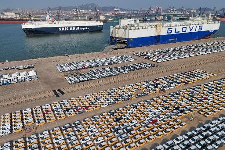 Im Handelsstreit führten die USA und die EU mitunter sehr hohe Zölle auf E-Autos aus China ein. (Symbolbild) 