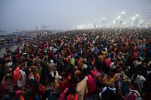 Millionen kommen in Indien zum weltgrößten Pilgerfest