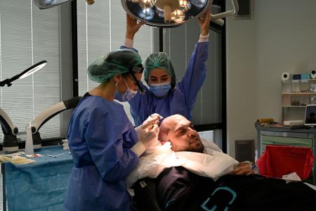 Aydin Kesti ist in die Türkei gereist, um sich einer Haartransplantation zu unterziehen.