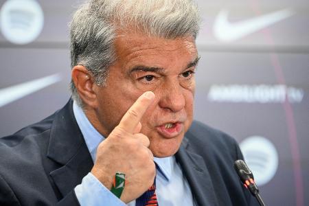Fall Olmo: Boss Laporta wittert Verschwörung gegen Barca Fall Olmo: Boss Laporta wittert Verschwörung gegen Barca