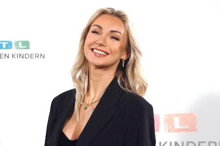 Anna-Carina Woitschack: Neue Frisur für das Dschungelcamp Anna-Carina Woitschack: Neue Frisur für das Dschungelcamp