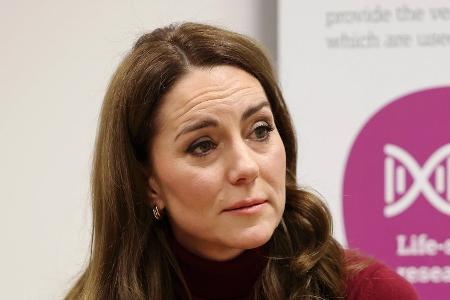 Offen wie nie: Prinzessin Kate verrät Details ihrer Krebsbehandlung Offen wie nie: Prinzessin Kate verrät Details ihrer Krebsbehandlung
