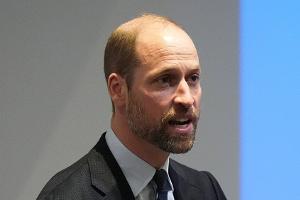 Nach erstem Royal-Termin 2025: Prinz William gibt Fußballfans Bier aus