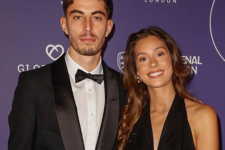 Todesdrohungen gegen Kai Havertz' Ehefrau: Jetzt ermittelt die Polizei Todesdrohungen gegen Kai Havertz' Ehefrau: Jetzt ermittelt die Polizei